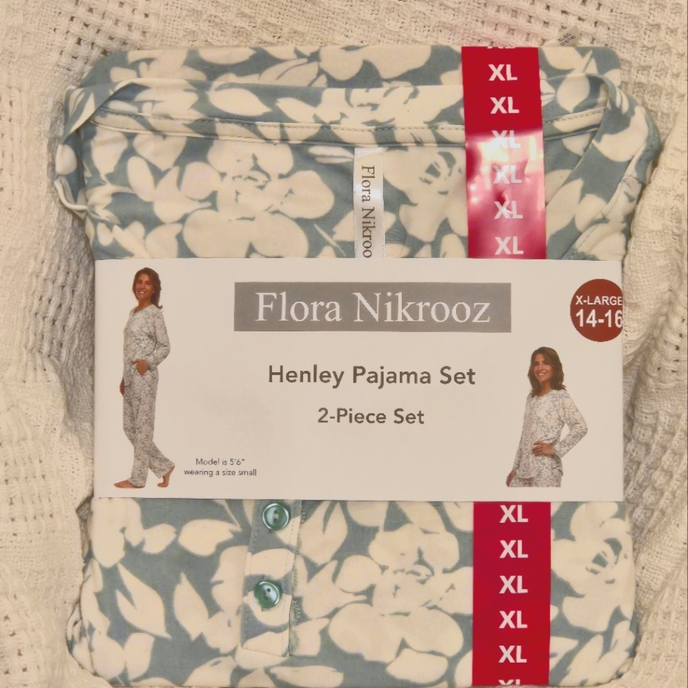 Flora Nikrooz Blue Floral Pajama Set - Picture 2 of 3